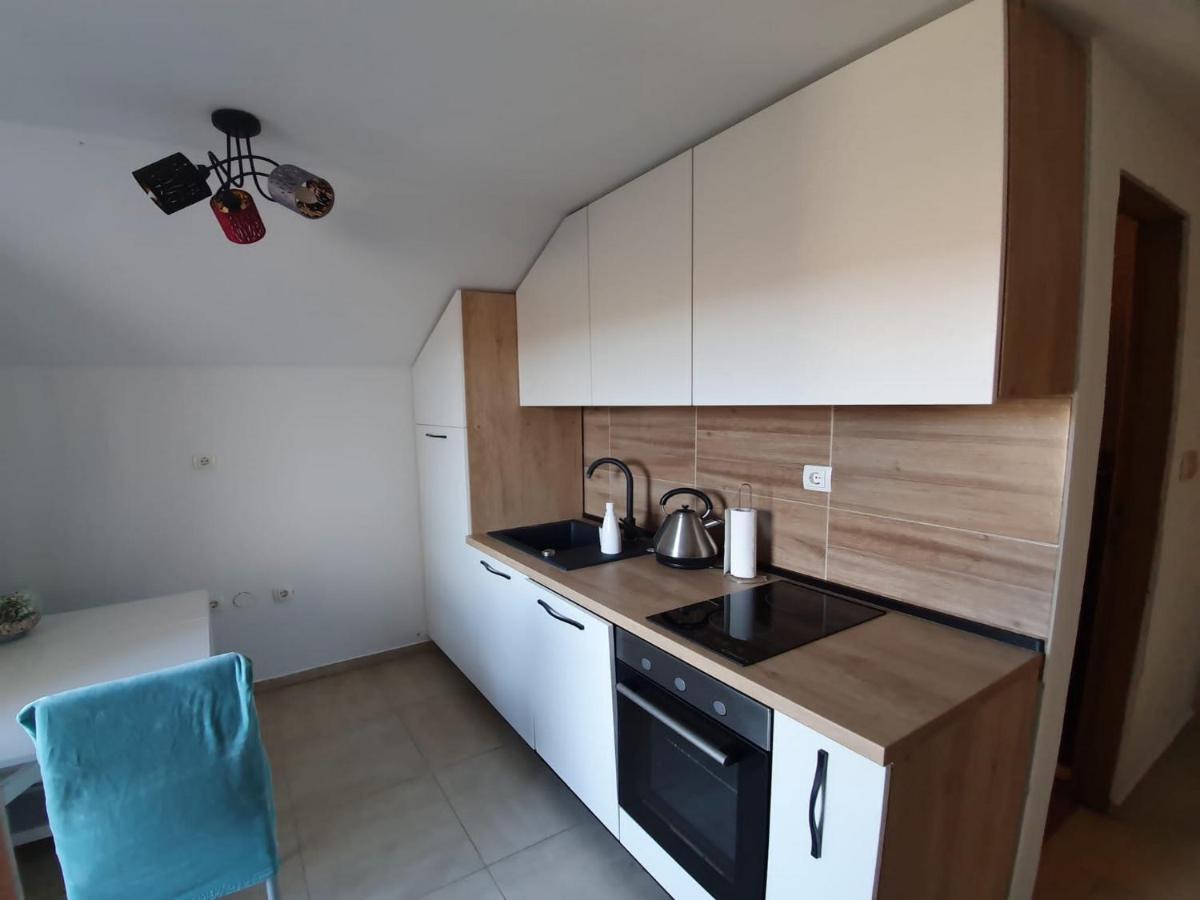 Apartment Magdalena Knin Exterior foto